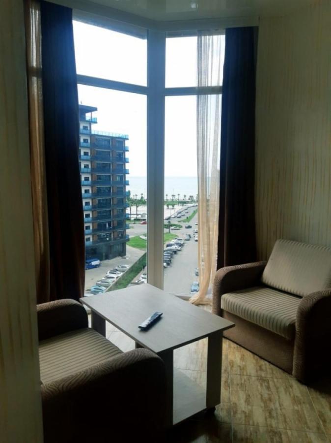 Hotel Batumi Inn Exterior photo