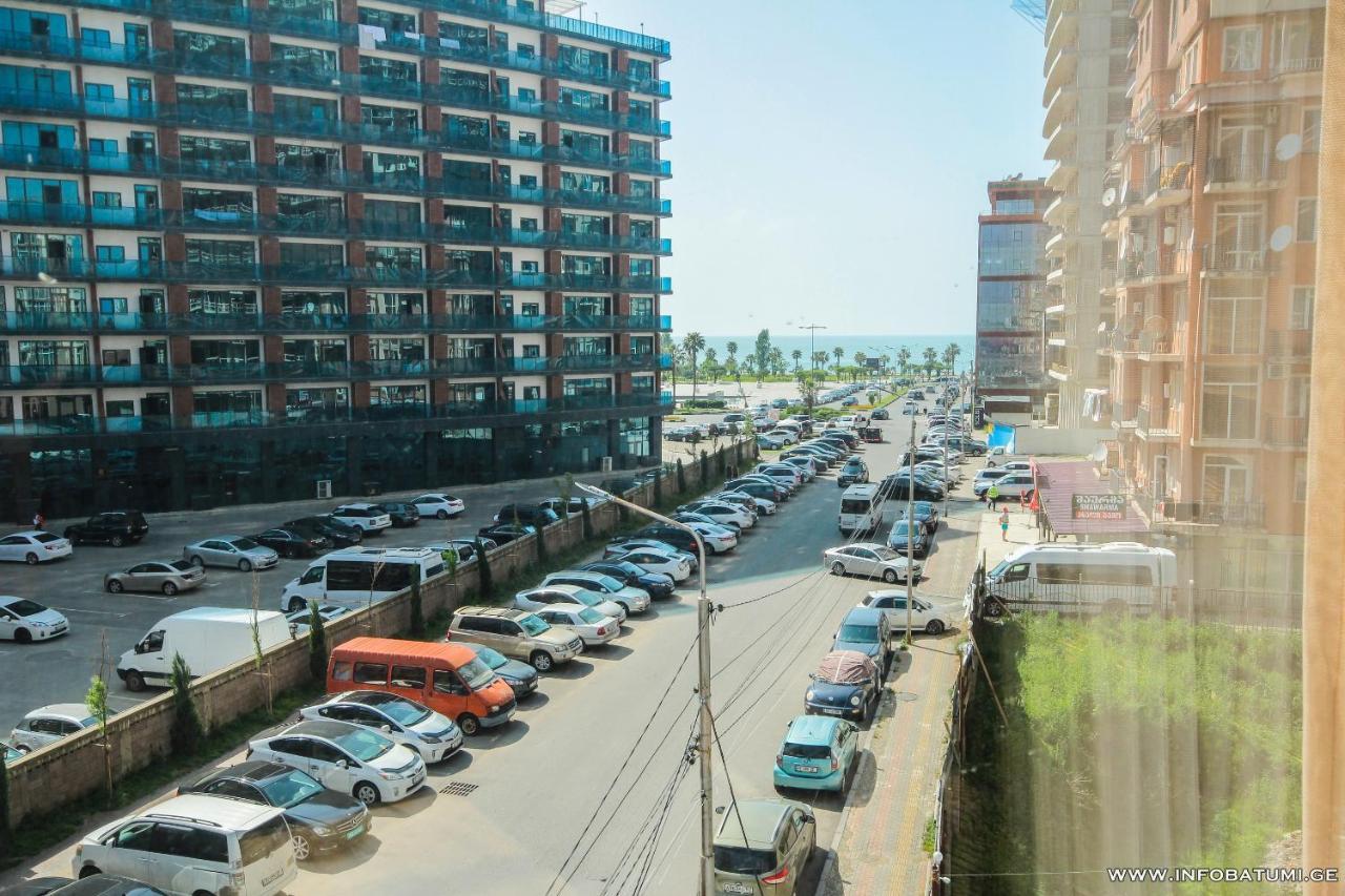 Hotel Batumi Inn Exterior photo