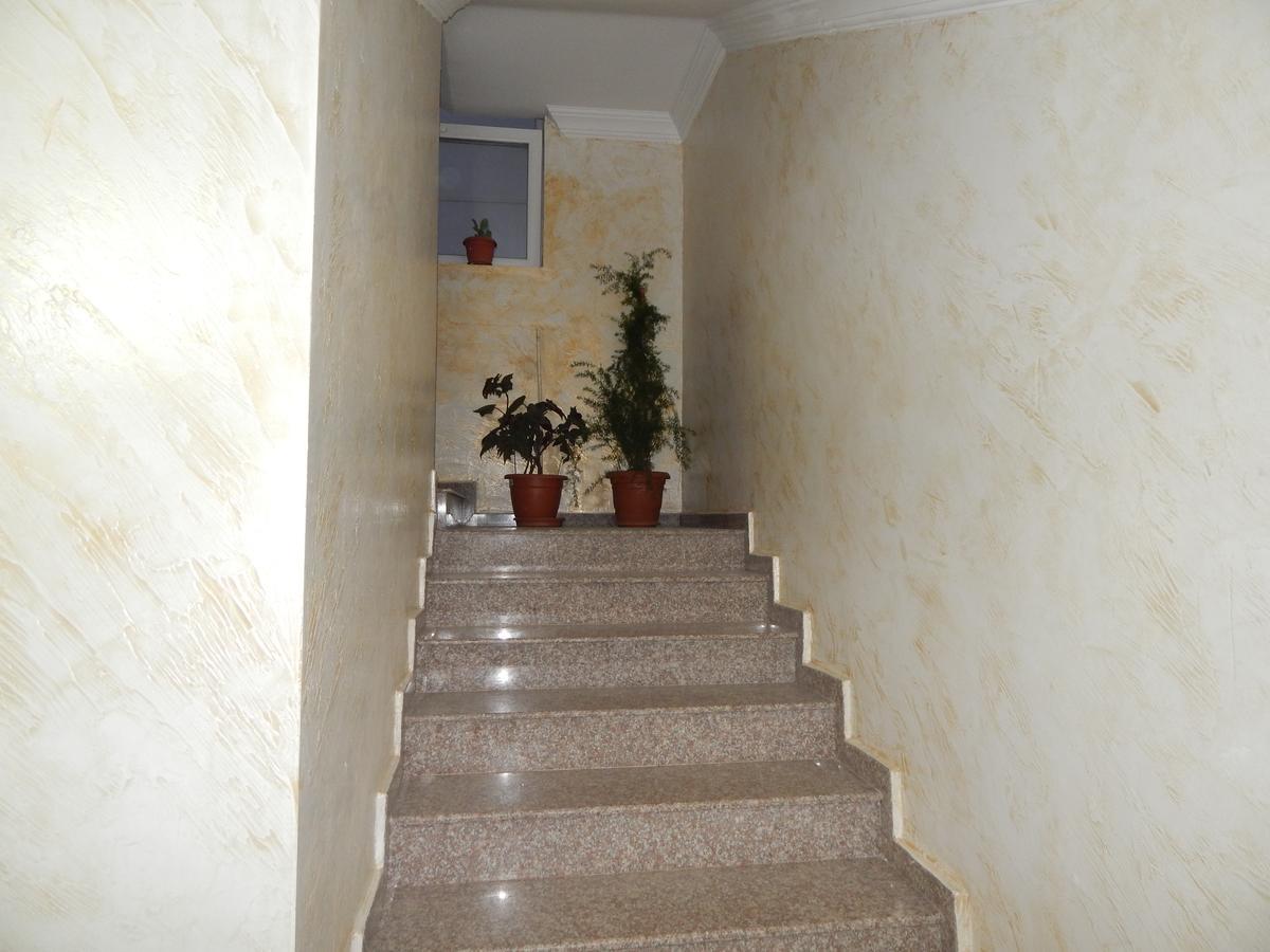 Hotel Batumi Inn Exterior photo