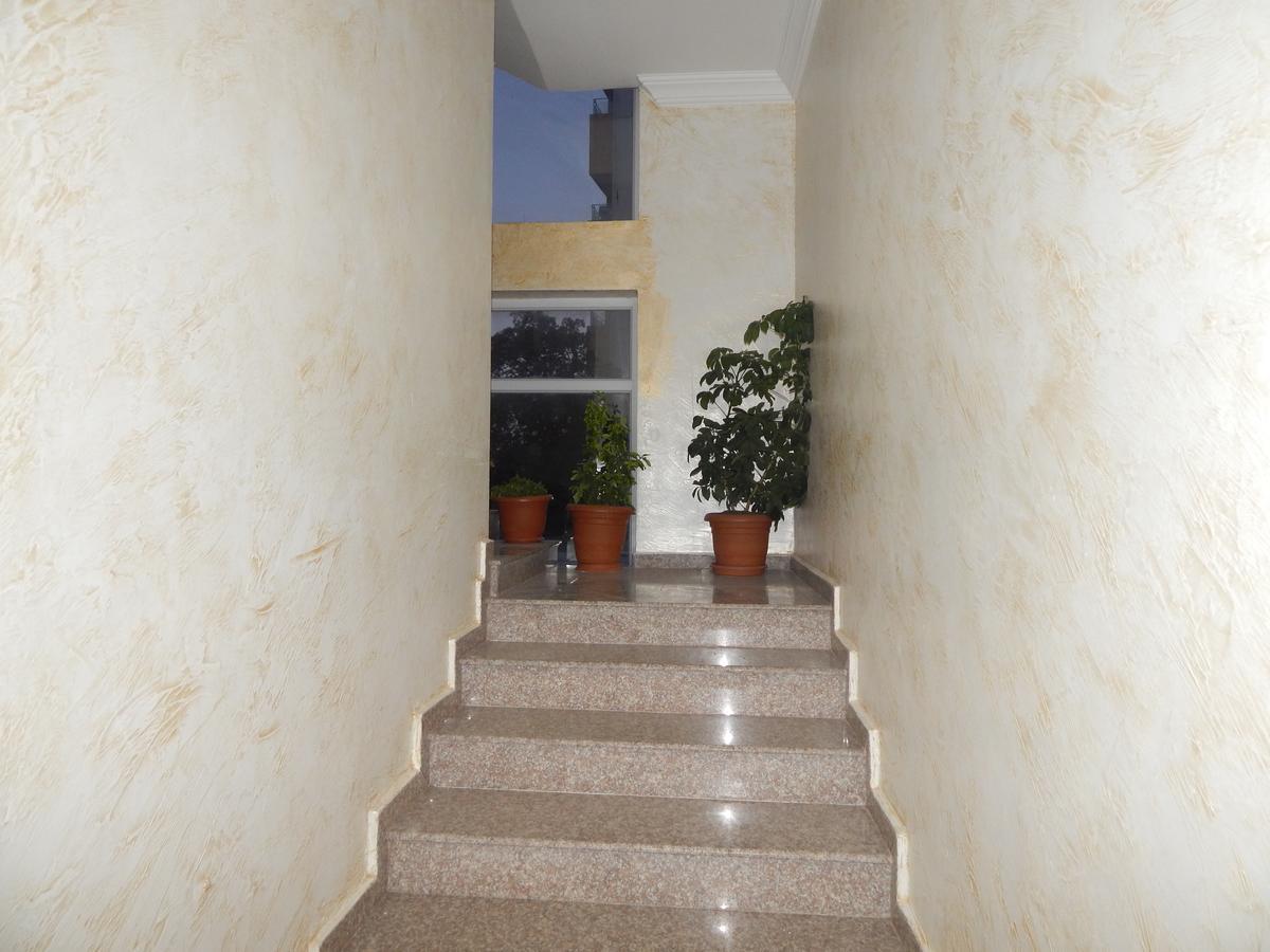 Hotel Batumi Inn Exterior photo